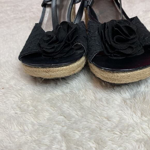 Route 66 fabric flower raffia espadrille wedge sandals, 9.5 - Picture 9 of 9